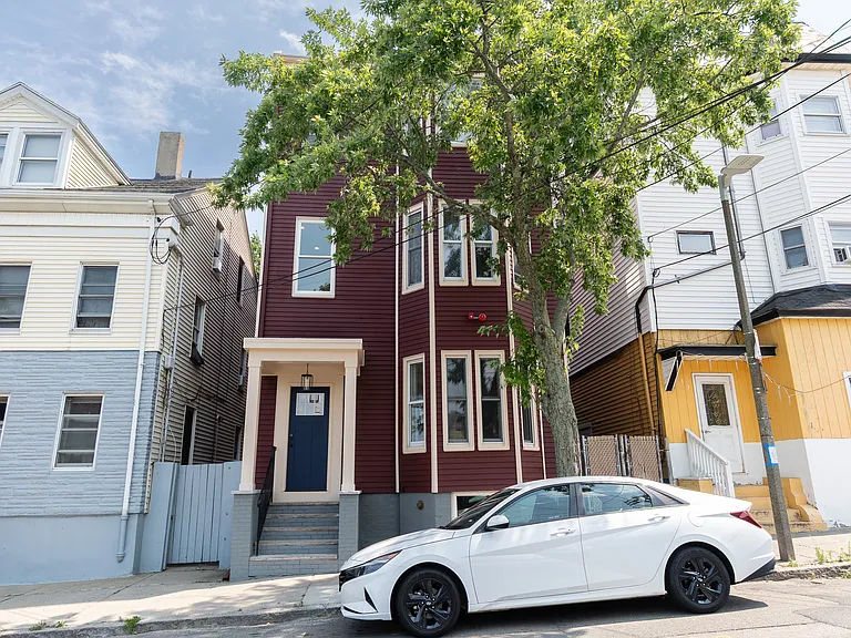 219 Trenton St #2 — Photo 27