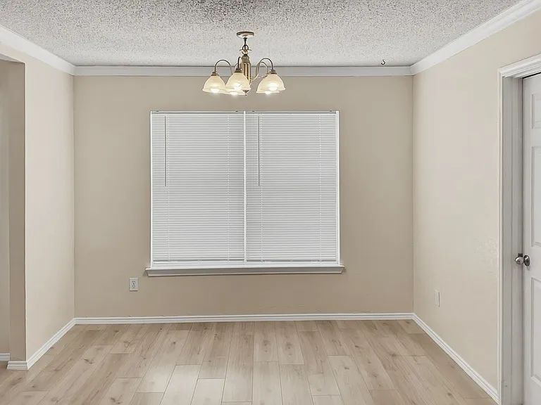 10112 Chapel Glen Ter — Photo 12