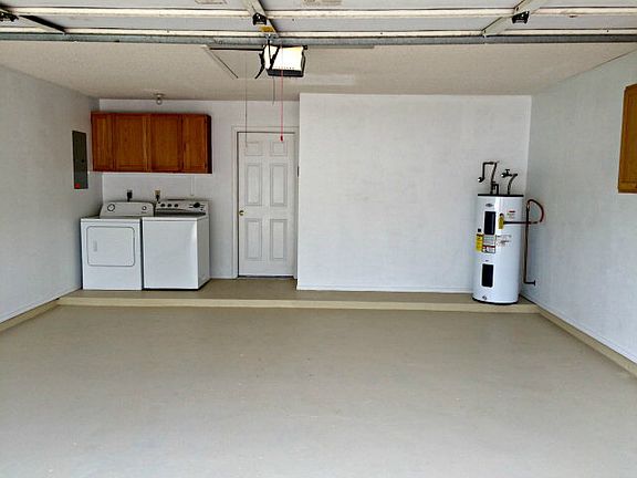 4th image of 2801 Umbrellabird Ave