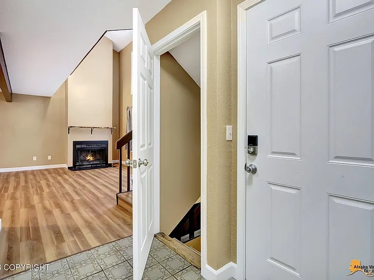 2905 Turnagain St — Photo 18