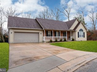 6 Cove Ct, Millville, NJ 08332