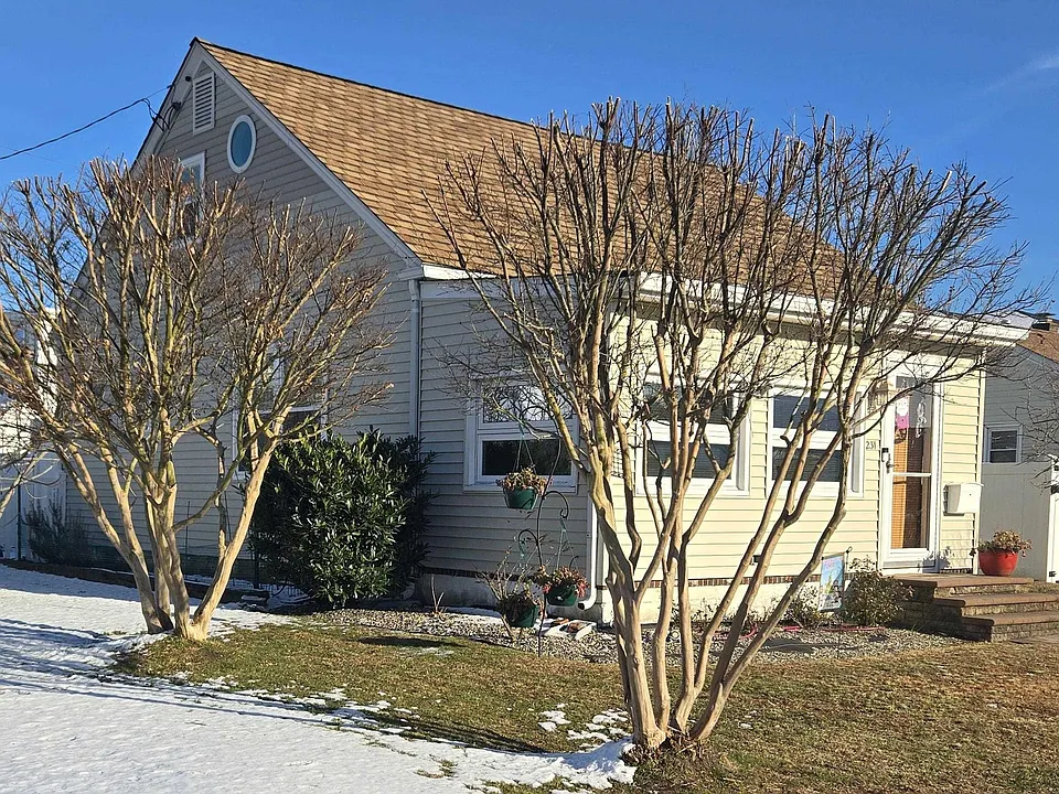 231 N Wyoming Ave