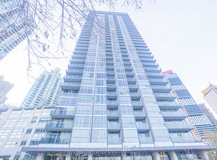 223 Webb Dr #806, Mississauga, ON L5B 0E8