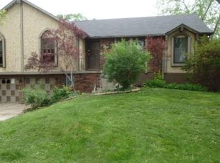 7815 Southview Dr, Grandview, MO 64030