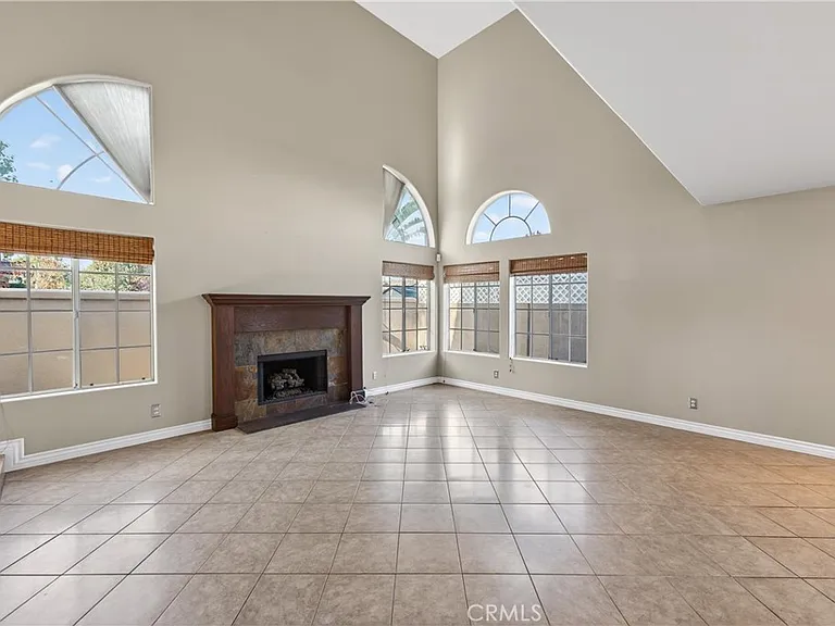 152 Terraza Ct — Photo 8
