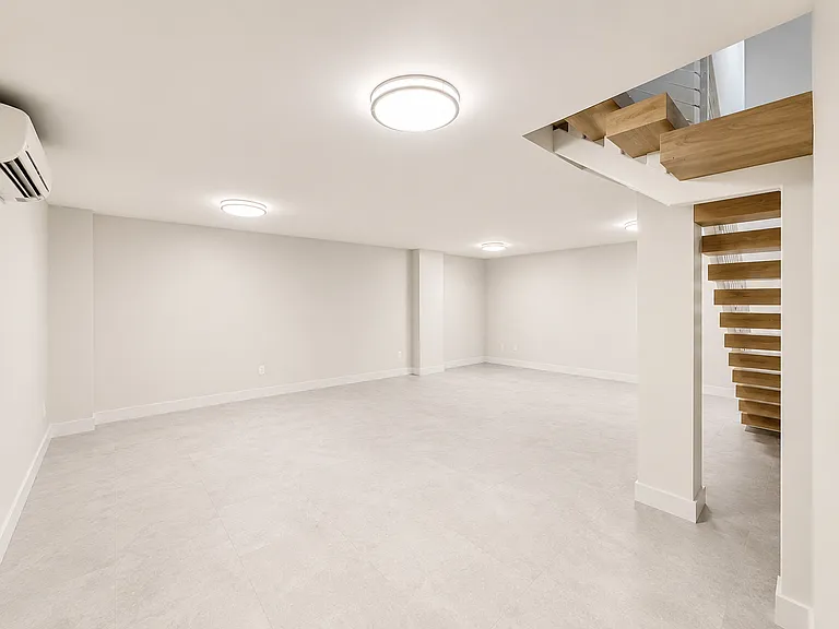 91 Bruckner Blvd #106 — Photo 10