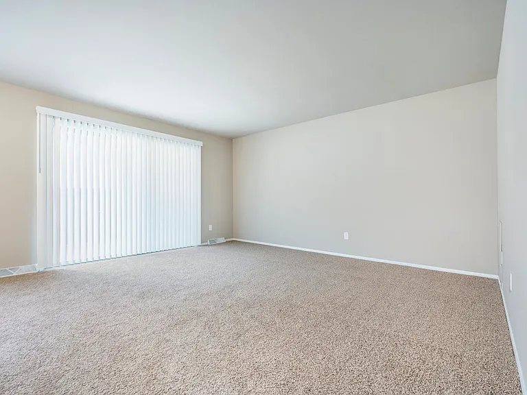 Woodland Reserve Apartments — Photo 30