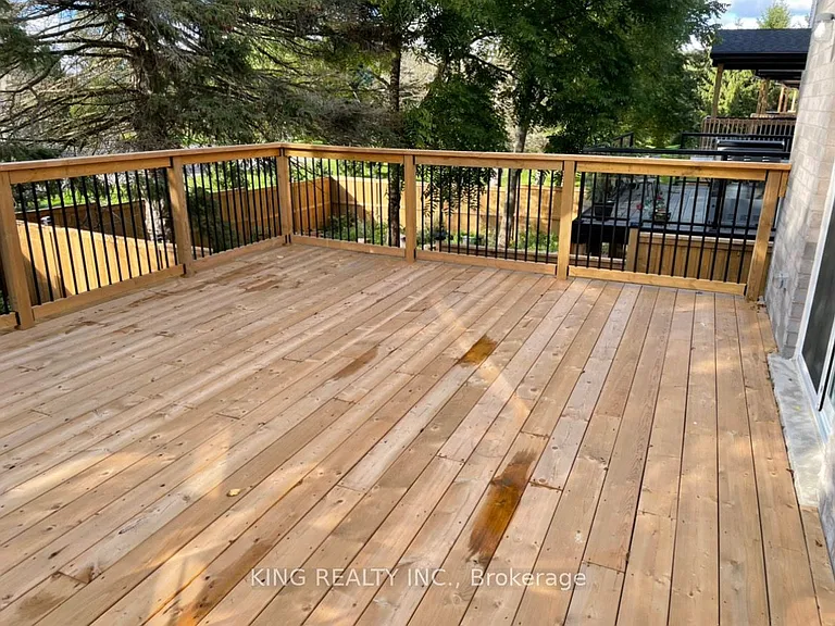 2341 Marcel Cir — Photo 27