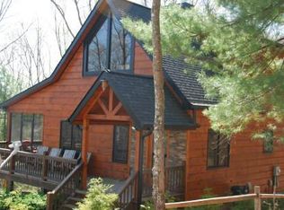 107 Chestnut Hills Ln, Blue Ridge, GA 30513