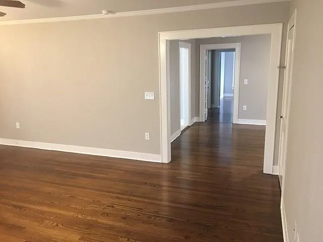 4623 Avenue O — Photo 6
