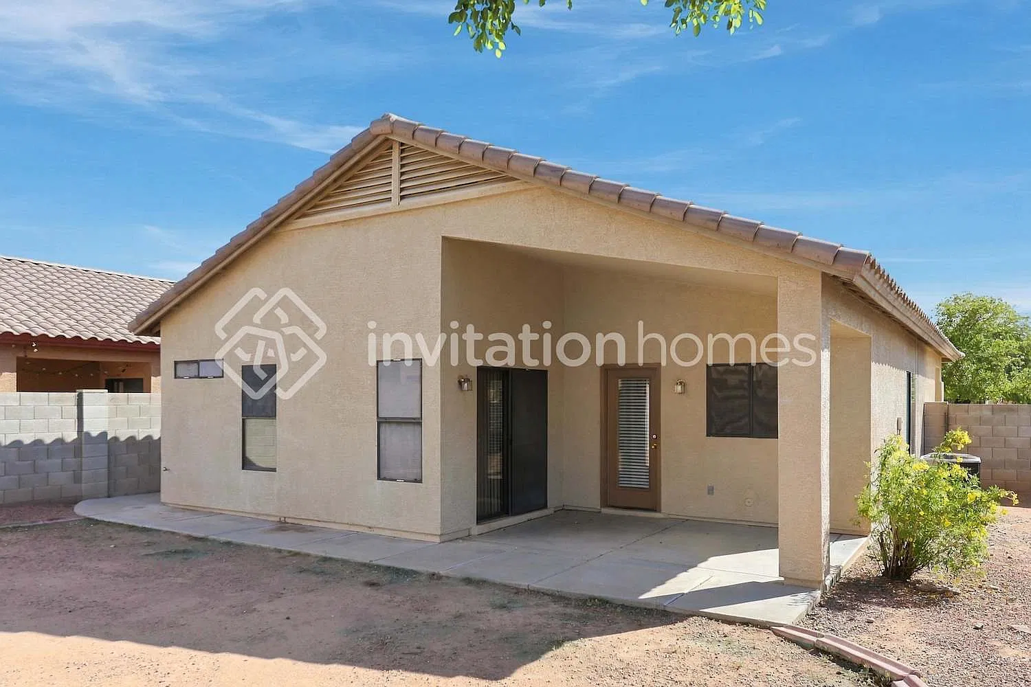 8934 W Paradise Dr Peoria, AZ 85345 — Photo 1