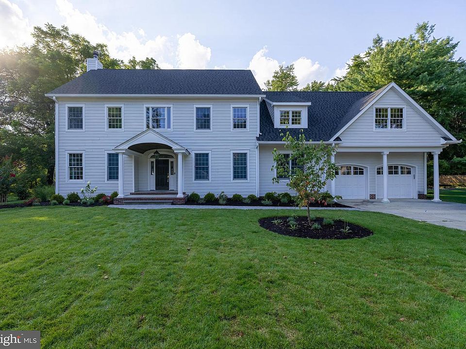 1st image of 31 Elm Ave