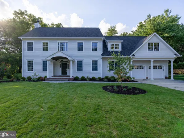 31 Elm Ave, Haddonfield, NJ 08033