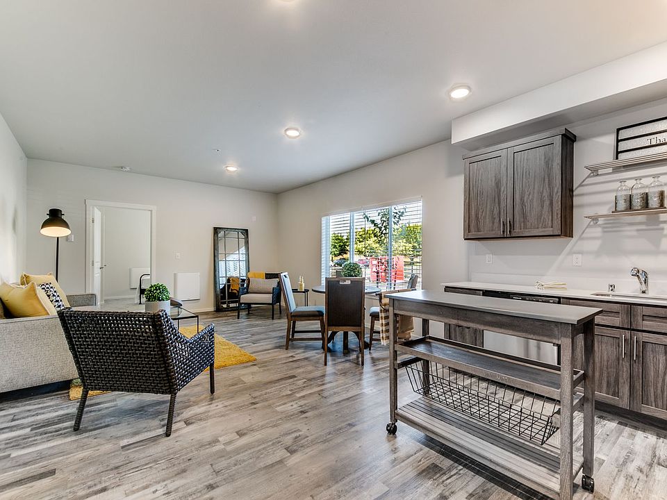 1st image of 2540 S 42nd St #57