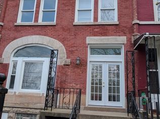 3043 W Walnut St, Chicago, IL 60612