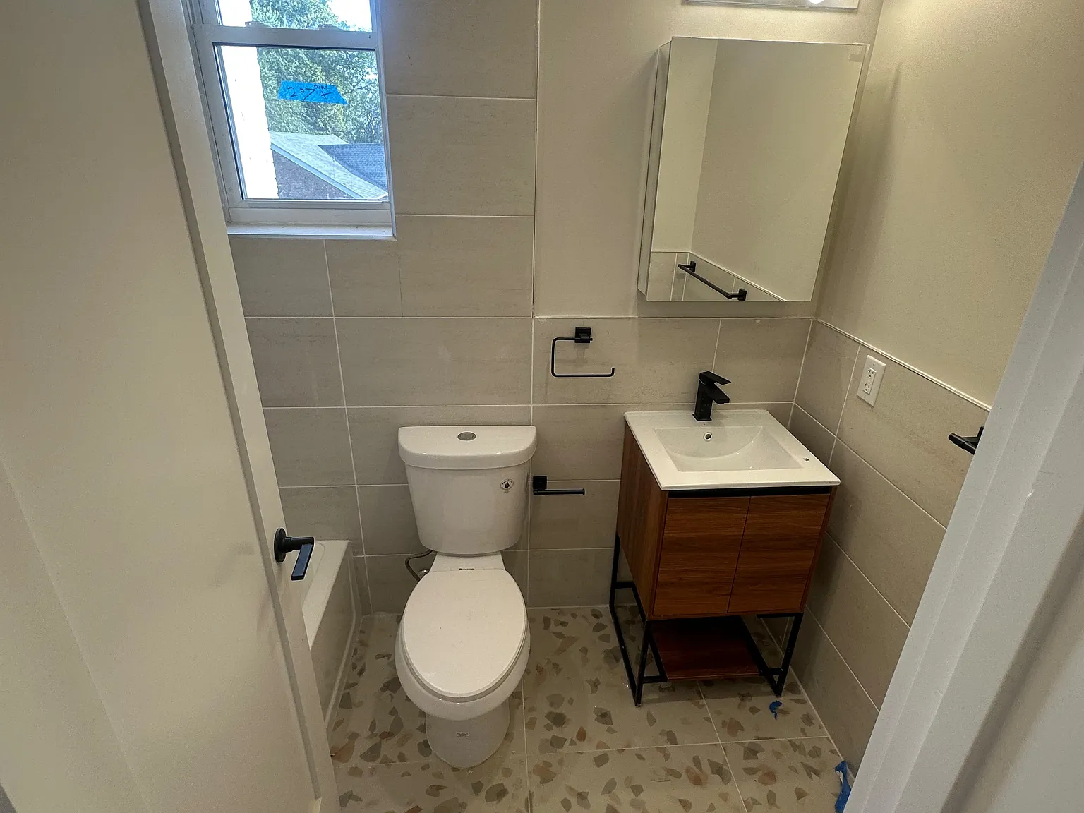 2 bed, $2,200 — Photo 4