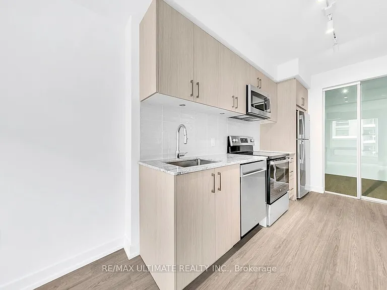 4010 Eglinton Ave W #519 — Photo 15