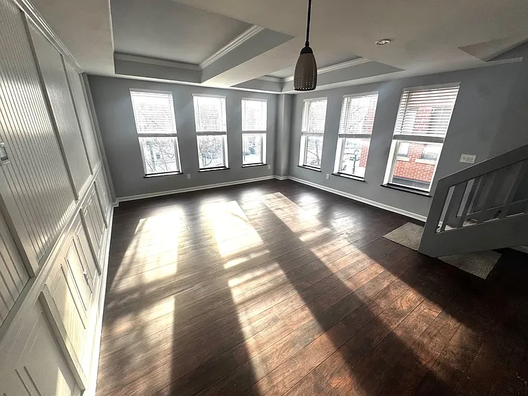133 Walton St #Townhouse 129 — Photo 16