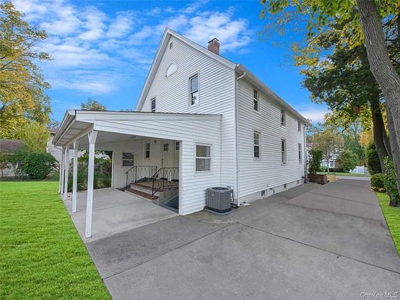 3rd image of 12 Pleasant Ave