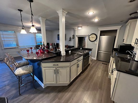 5th image of 14672 West Ave