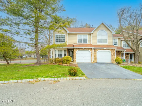 1 Saddle Court, Tinton Falls, NJ 07753