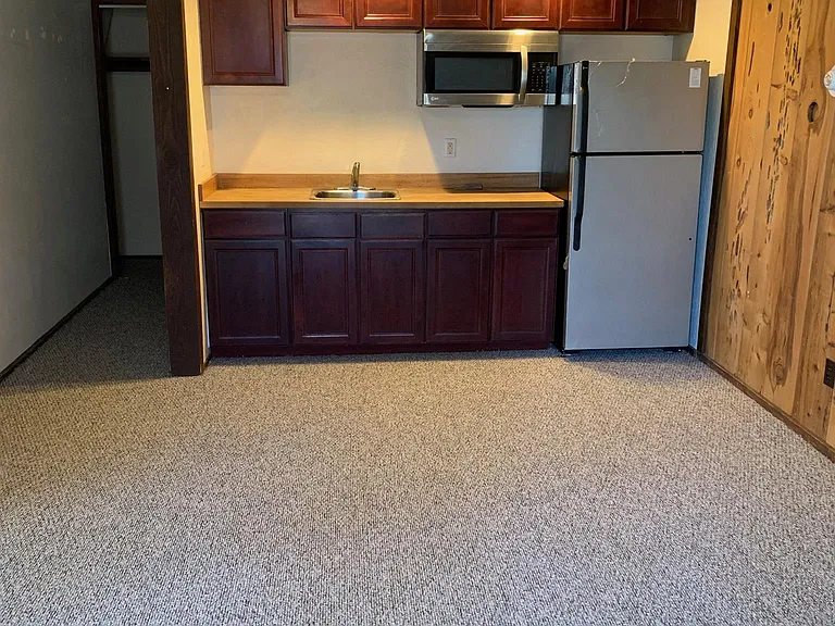 155 Kahle Dr #B — Photo 3