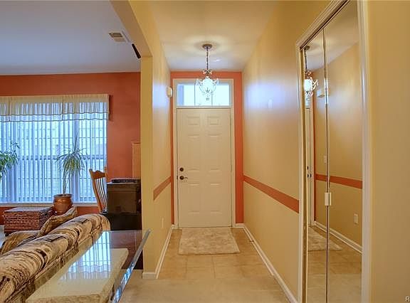 4th image of 28318 Adler Park Dr S