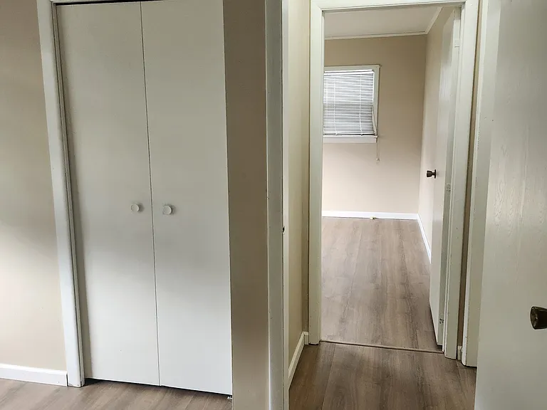 209 Devon Dr — Photo 6