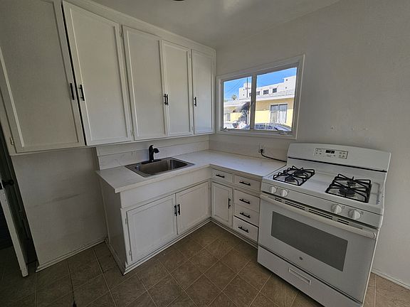 4th image of 8775 Tilden Ave