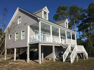 337 River Rd, Carrabelle, FL 32322
