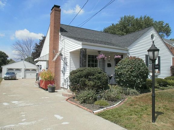 2nd image of 550 S Schenley Ave