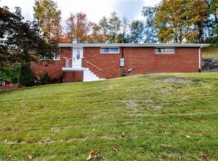 501 N 14th St, Jeannette, PA 15644