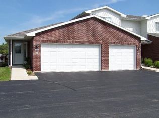 1915 Riverside Dr UNIT H, Suamico, WI 54313