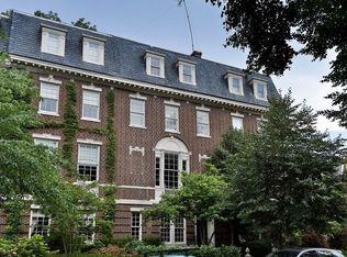 2103 R St NW, Washington, DC 20008