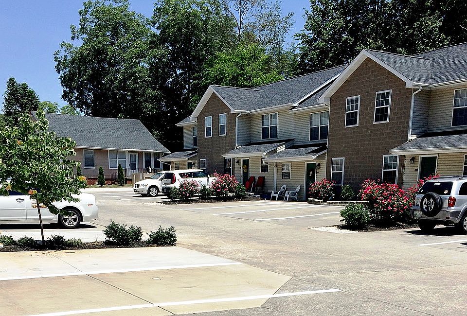 1st image of 1010 Duward Ct