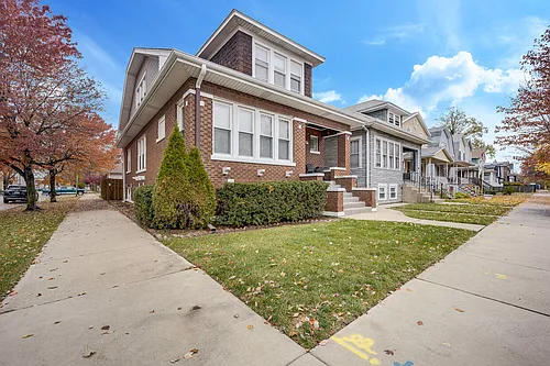 5058 W Carmen Ave #2 Photo 1