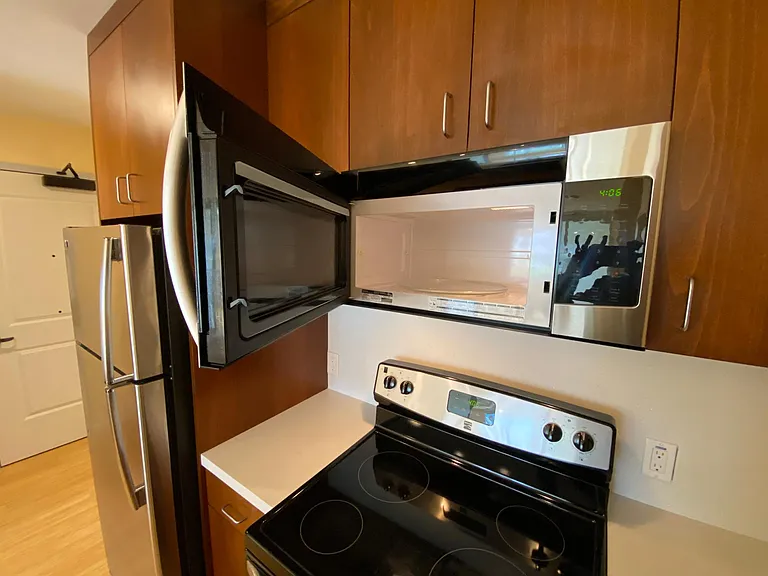 Addison Arts Apartments — Photo 77