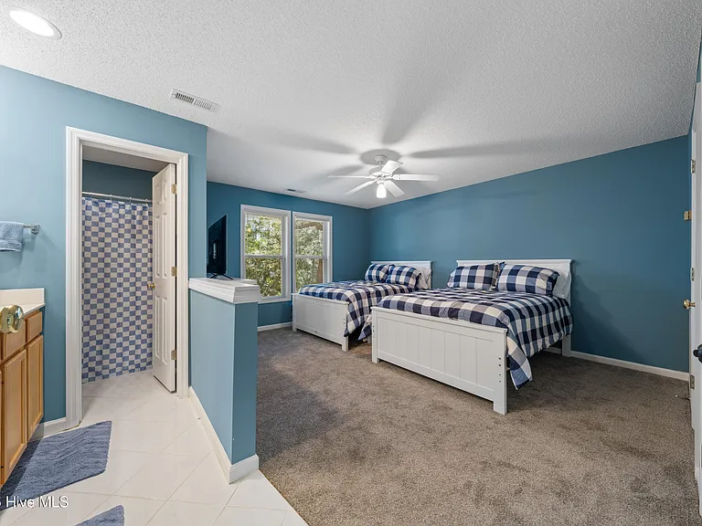 3350 Club Villas Dr #1302 — Photo 5
