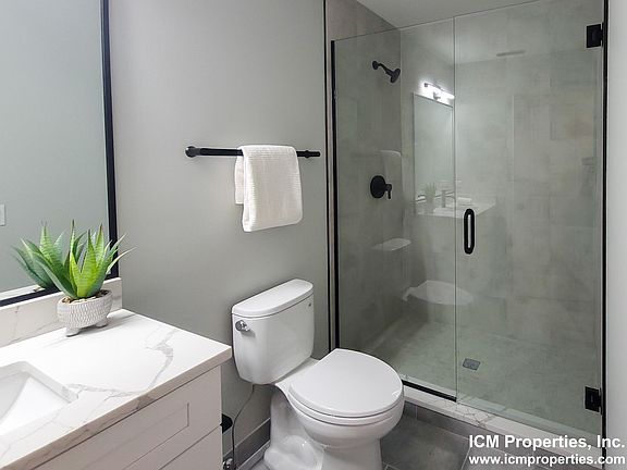 4th image of 4409 N Seeley Ave #3S