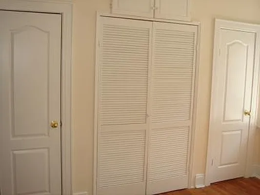 Rented by Metroline Realty | media 4