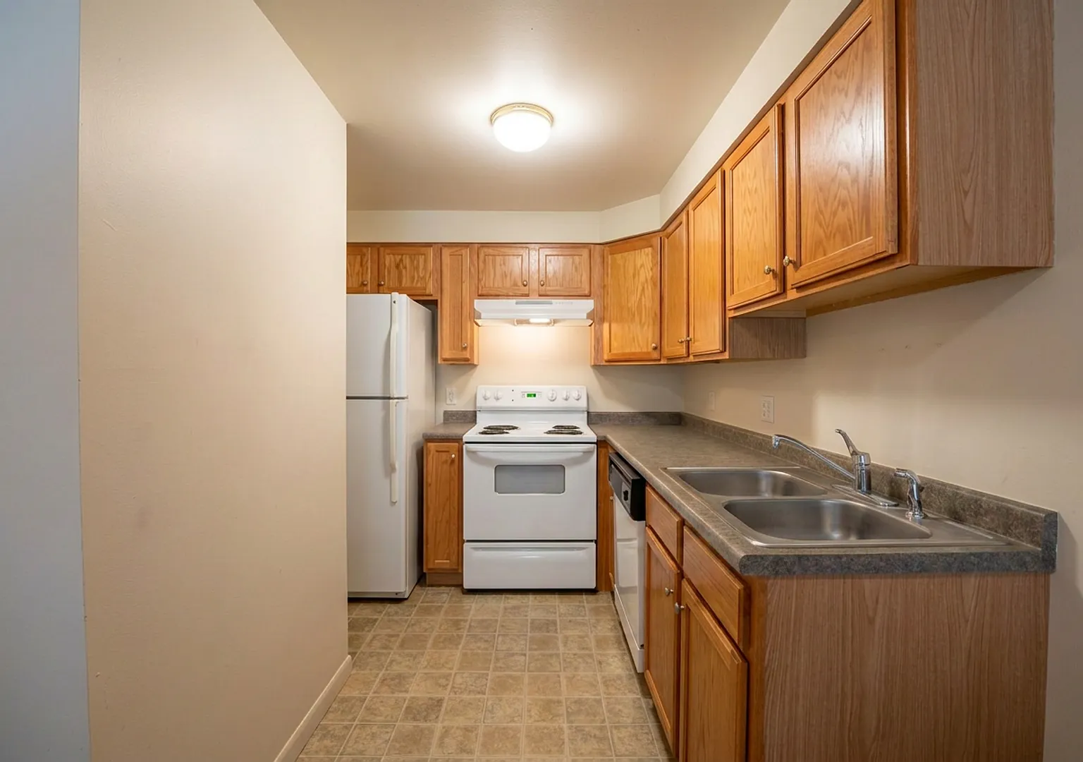 1 Bed 1 Bath Close To Downtown Freeport! — Photo 3