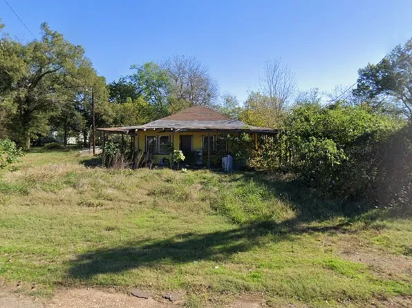 204 N 6th St, Talco, TX 75487