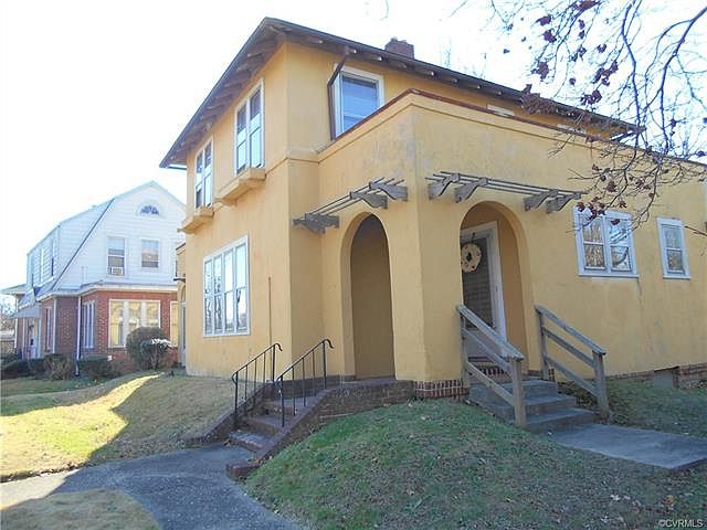 2nd image of 2604 Hawthorne Ave
