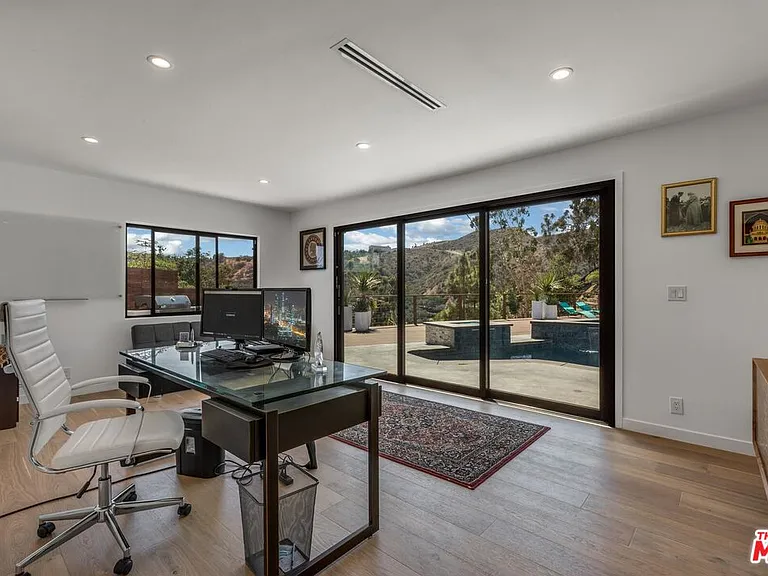1287 Casiano Rd — Photo 18