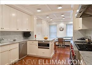 4th image of 217 E 62nd St