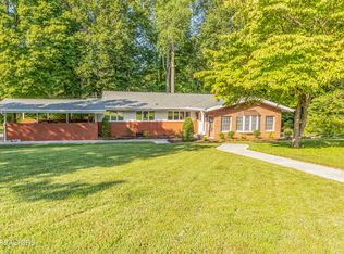 108 Dana Dr, Oak Ridge, TN 37830