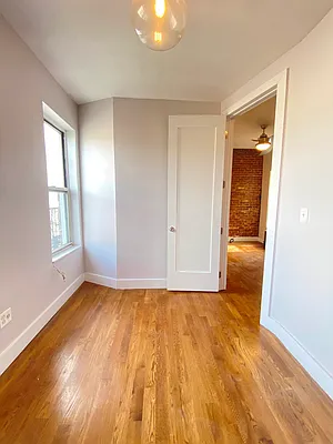 Rented by The Brokerage Group LLC | media 11