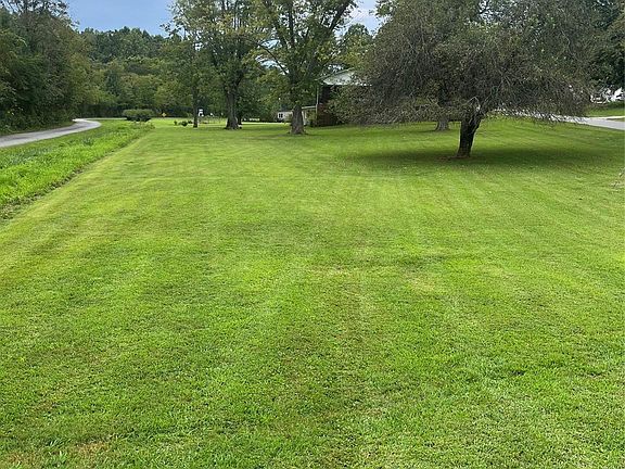 2nd image of 1311 Scenic Pl NE
