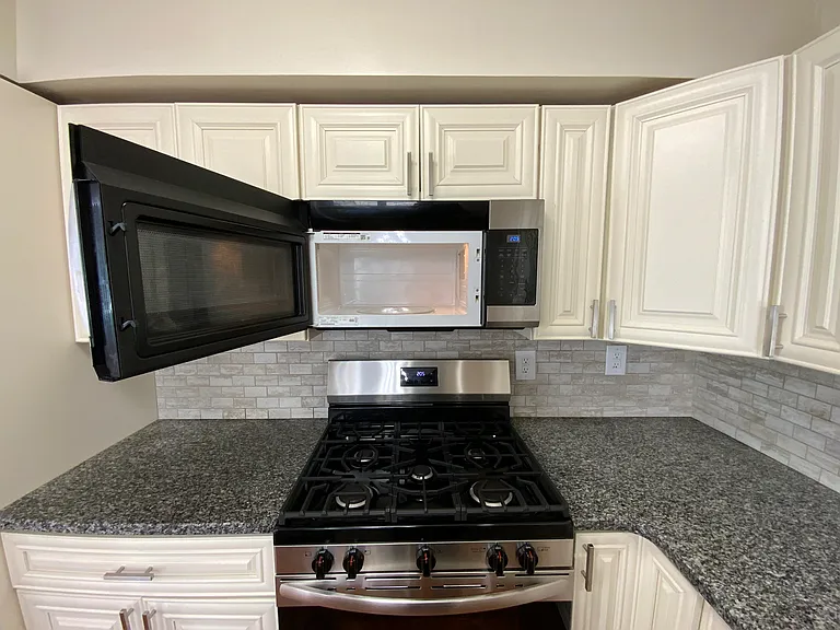 8422 Madison Pl — Photo 112