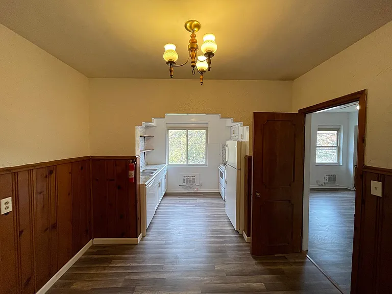 877 Ludlow Ave #4 — Photo 9